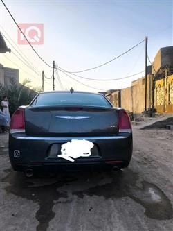 کرایسلەر 300